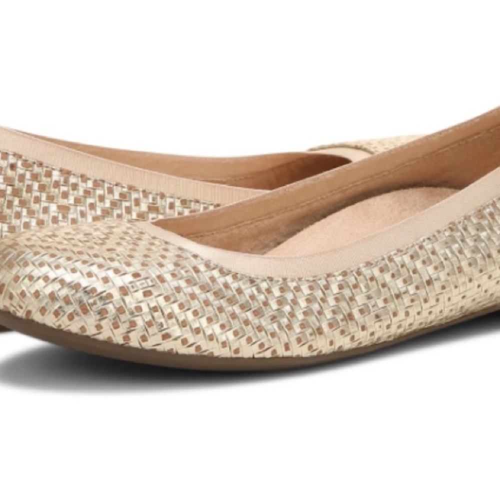 Gold Textured Flats with Sparkly Design